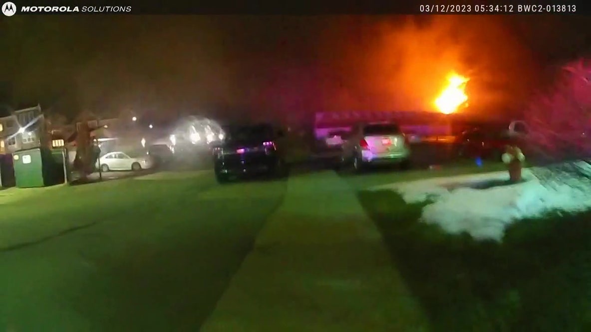 Farmington Hills Police clear out condo after fire starts on top level